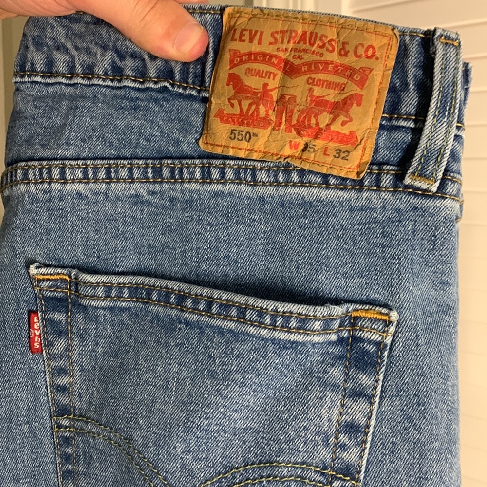 Levi 550 Relaxed Fit Jeans